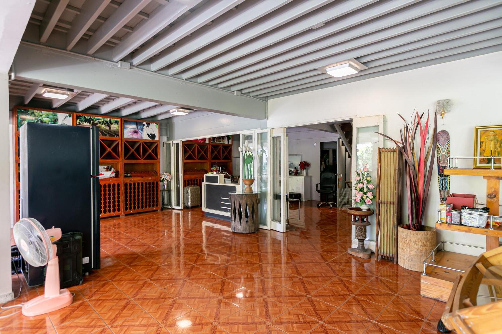 Wong Amat House Hotel Pattaya Ngoại thất bức ảnh